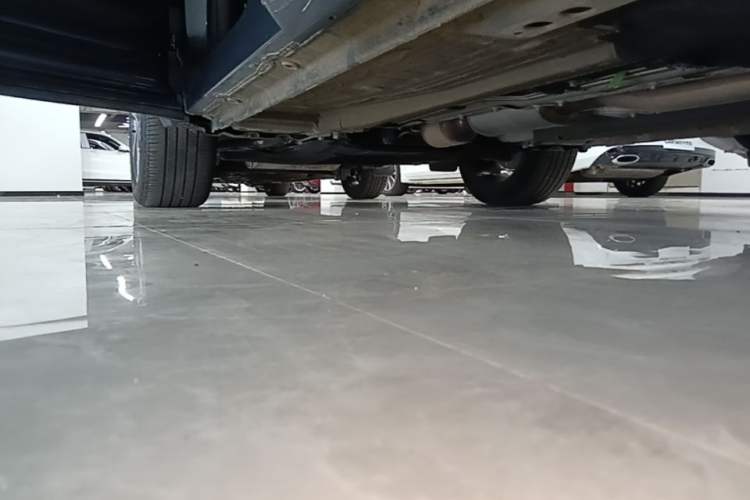 Used Geely Auto Monjaro L 2021 2.0TD DCT EVO Two-Wheel Drive Prestige Version Left Side Sill