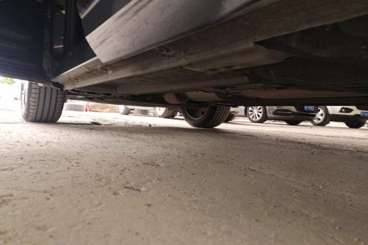 Used Geely Auto Monjaro L 2021 2.0TD DCT EVO Two-Wheel Drive Prestige Version Left Side Sill