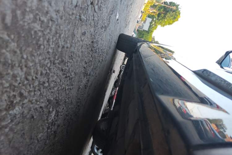 Used Geely Auto Monjaro L 2021 2.0TD DCT EVO Two-Wheel Drive Smart Luxury Version Left Side Sill
