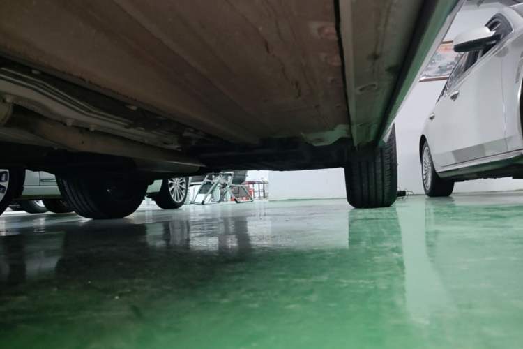 Used Geely Auto Monjaro L 2021 2.0TD DCT EVO Two-Wheel Drive Prestige Version Left Side Sill