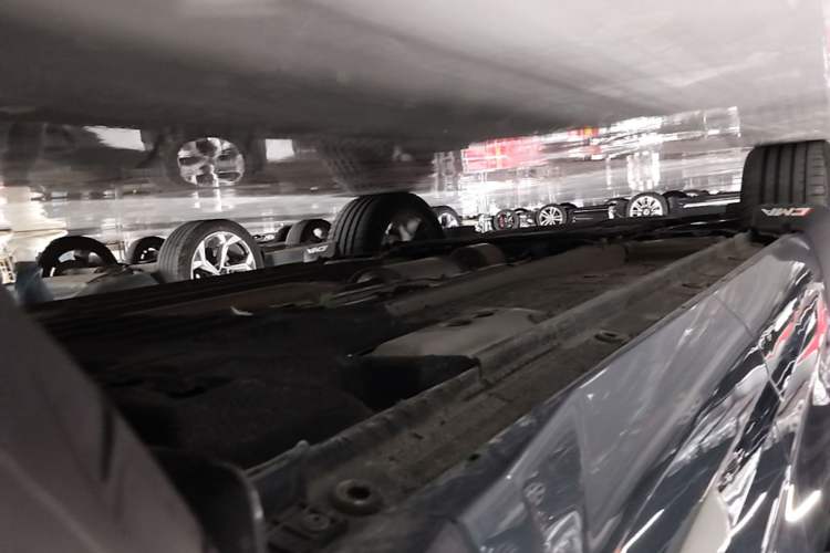 Used Geely Auto Monjaro L 2021 2.0TD DCT EVO Two-Wheel Drive Smart Luxury Version Left Side Sill