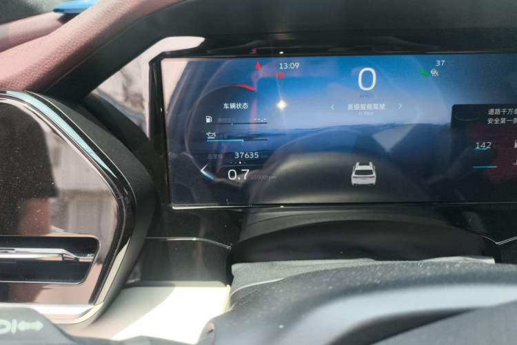 Used Geely Auto Monjaro L 2021 2.0TD DCT EVO Two-Wheel Drive Smart Luxury Version Odometer Close Up