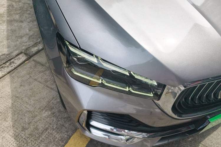 Used Geely Auto Monjaro L 2021 2.0TD DCT EVO Two-Wheel Drive Prestige Version Right Front Headlight