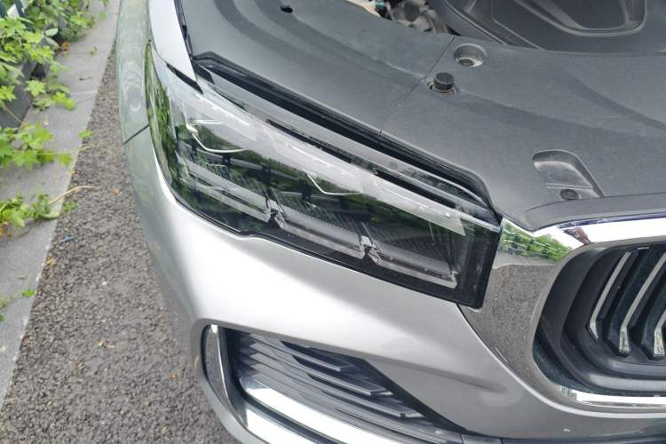 Used Geely Auto Monjaro L 2021 2.0TD DCT EVO Two-Wheel Drive Prestige Version Right Front Headlight