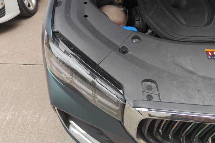 Used Geely Auto Monjaro L 2021 2.0TD DCT EVO Two-Wheel Drive Smart Luxury Version Right Front Headlight