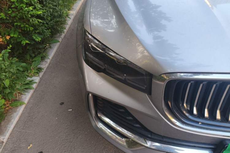 Used Geely Auto Monjaro L 2021 2.0TD DCT EVO Two-Wheel-Drive Flagship Version Right Front Headlight
