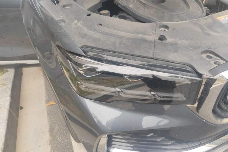 Used Geely Auto Monjaro L 2021 2.0TD DCT EVO Two-Wheel Drive Smart Luxury Version Right Front Headlight