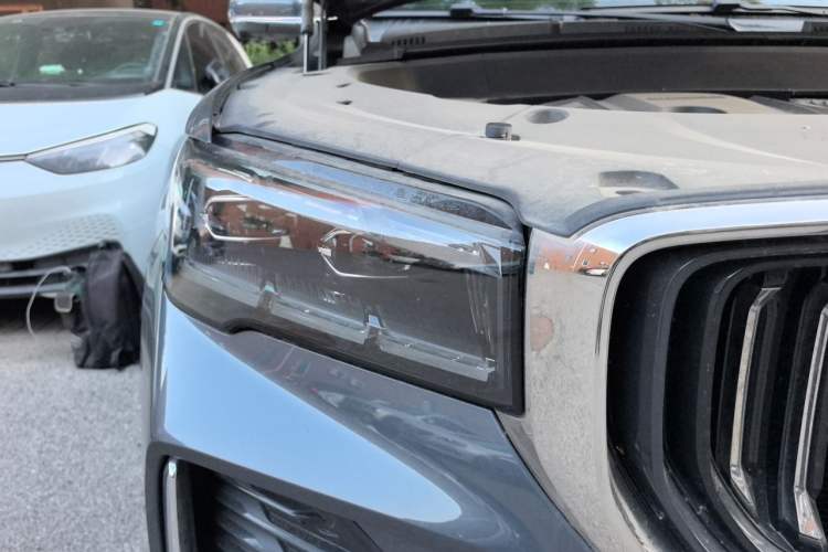 Used Geely Auto Monjaro L 2021 2.0TD DCT EVO Two-Wheel Drive Prestige Version Right Front Headlight