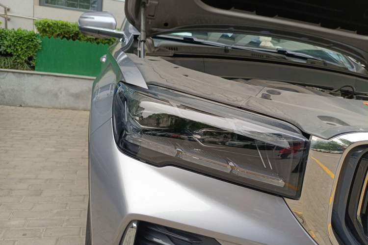 Used Geely Auto Monjaro L 2021 2.0TD DCT EVO Two-Wheel Drive Smart Luxury Version Right Front Headlight
