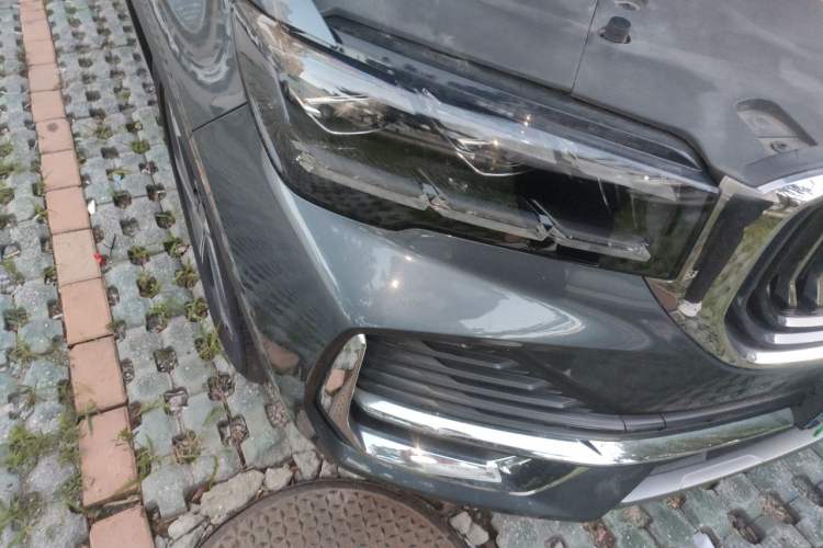 Used Geely Auto Monjaro L 2021 2.0TD High-Power Automatic All-Wheel Drive Luxury Version Right Front Headlight