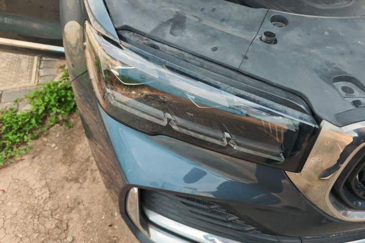 Used Geely Auto Monjaro L 2021 2.0TD DCT EVO Two-Wheel Drive Prestige Version Right Front Headlight