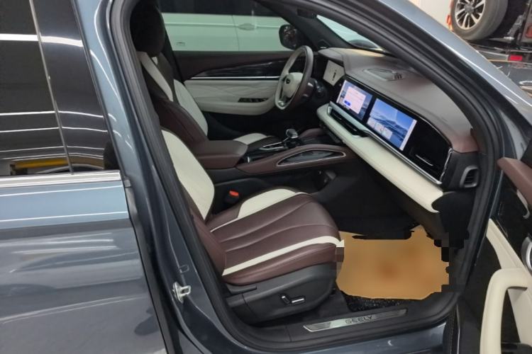 Used Geely Auto Monjaro L 2021 2.0TD DCT EVO Two-Wheel Drive Smart Luxury Version Right Front Seat