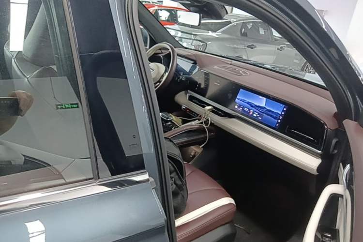 Used Geely Auto Monjaro L 2021 2.0TD DCT EVO Two-Wheel Drive Prestige Version Right Front Seat