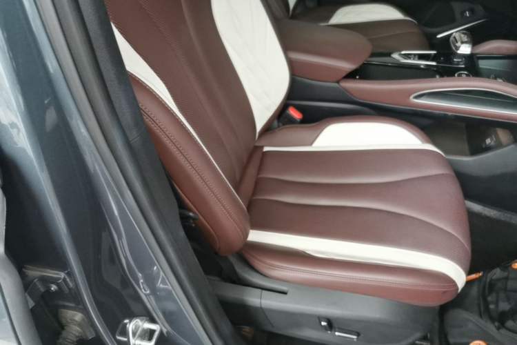 Used Geely Auto Monjaro L 2021 2.0TD DCT EVO Two-Wheel Drive Prestige Version Right Front Seat