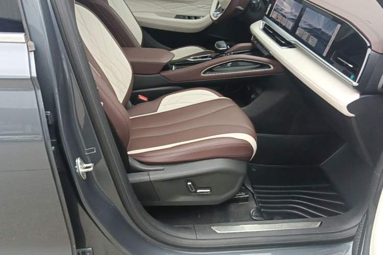 Used Geely Auto Monjaro L 2021 2.0TD DCT EVO Two-Wheel Drive Prestige Version Right Front Seat