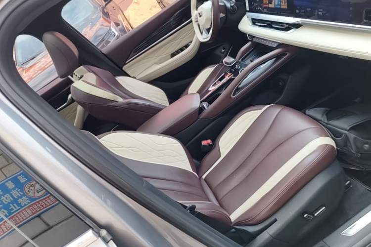 Used Geely Auto Monjaro L 2021 2.0TD DCT EVO Two-Wheel Drive Prestige Version Right Front Seat