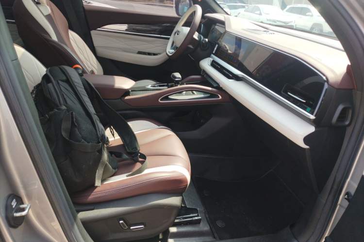 Used Geely Auto Monjaro L 2021 2.0TD DCT EVO Two-Wheel Drive Prestige Version Right Front Seat