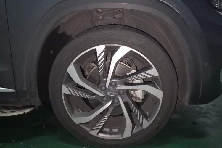 Used Geely Auto Monjaro L 2021 2.0TD DCT EVO Two-Wheel Drive Smart Luxury Version Right Front Wheel Hub