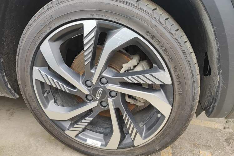 Used Geely Auto Monjaro L 2021 2.0TD DCT EVO Two-Wheel Drive Smart Luxury Version Right Front Wheel Hub