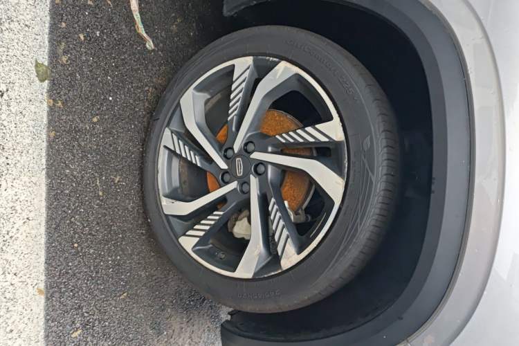 Used Geely Auto Monjaro L 2021 2.0TD DCT EVO Two-Wheel Drive Smart Luxury Version Right Front Wheel Hub