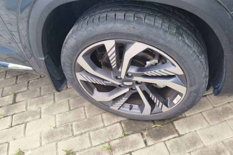 Used Geely Auto Monjaro L 2021 2.0TD DCT EVO Two-Wheel Drive Smart Luxury Version Right Front Wheel Hub