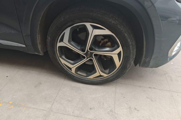 Used Geely Auto Monjaro L 2021 2.0TD DCT EVO Two-Wheel Drive Prestige Version Right Front Wheel Hub