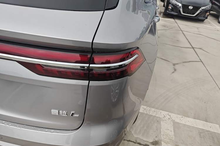 Used Geely Auto Monjaro L 2021 2.0TD DCT EVO Two-Wheel Drive Prestige Version Right Rear Taillight