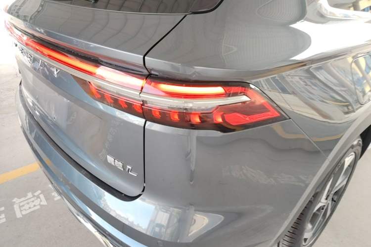 Used Geely Auto Monjaro L 2021 2.0TD DCT EVO Two-Wheel Drive Prestige Version Right Rear Taillight