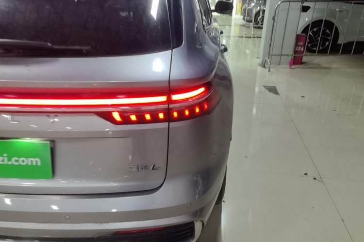 Used Geely Auto Monjaro L 2021 2.0TD DCT EVO Two-Wheel Drive Smart Luxury Version Right Rear Taillight