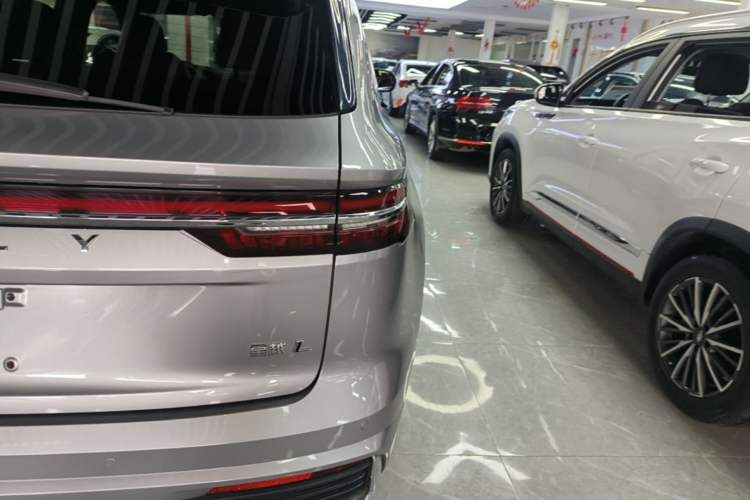 Used Geely Auto Monjaro L 2021 2.0TD DCT EVO Two-Wheel Drive Smart Luxury Version Right Rear Taillight