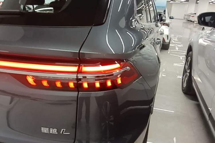 Used Geely Auto Monjaro L 2021 2.0TD DCT EVO Two-Wheel Drive Prestige Version Right Rear Taillight