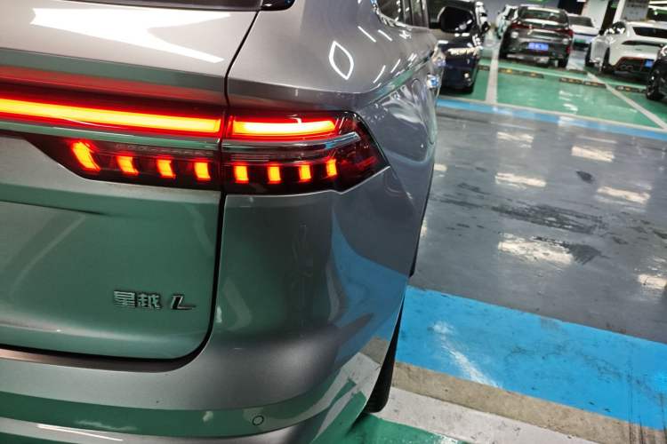 Used Geely Auto Monjaro L 2021 2.0TD DCT EVO Two-Wheel Drive Smart Luxury Version Right Rear Taillight