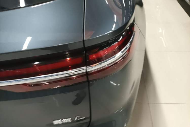 Used Geely Auto Monjaro L 2021 2.0TD DCT EVO Two-Wheel Drive Prestige Version Right Rear Taillight