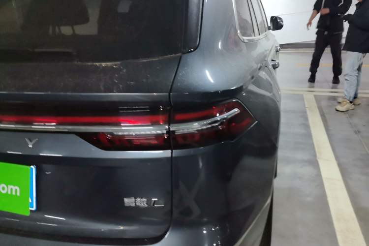 Used Geely Auto Monjaro L 2021 2.0TD DCT EVO Two-Wheel Drive Prestige Version Right Rear Taillight