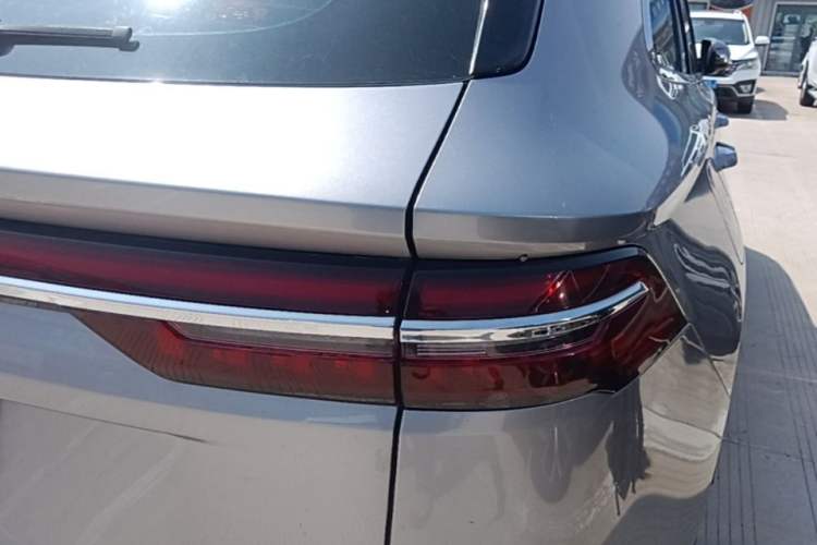 Used Geely Auto Monjaro L 2021 2.0TD DCT EVO Two-Wheel Drive Prestige Version Right Rear Taillight