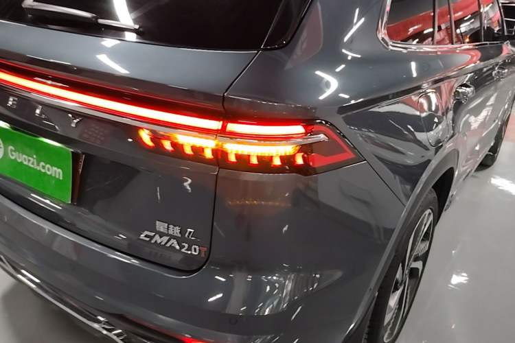 Used Geely Auto Monjaro L 2021 2.0TD DCT EVO Two-Wheel Drive Smart Luxury Version Right Rear Taillight