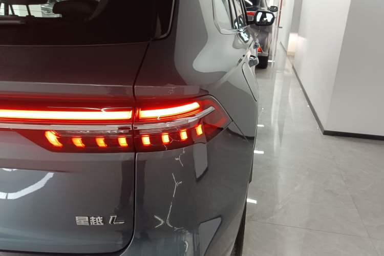 Used Geely Auto Monjaro L 2021 2.0TD DCT EVO Two-Wheel Drive Prestige Version Right Rear Taillight