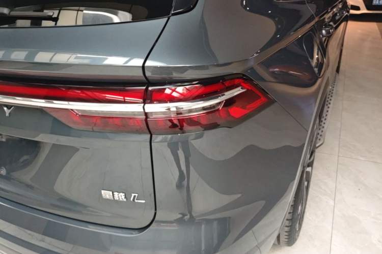 Used Geely Auto Monjaro L 2021 2.0TD DCT EVO Two-Wheel Drive Smart Luxury Version Right Rear Taillight