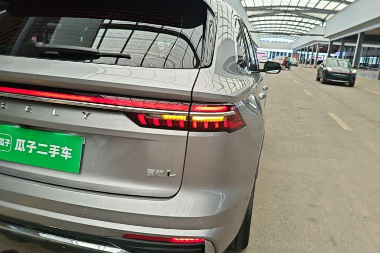Used Geely Auto Monjaro L 2021 2.0TD DCT EVO Two-Wheel Drive Prestige Version Right Rear Taillight