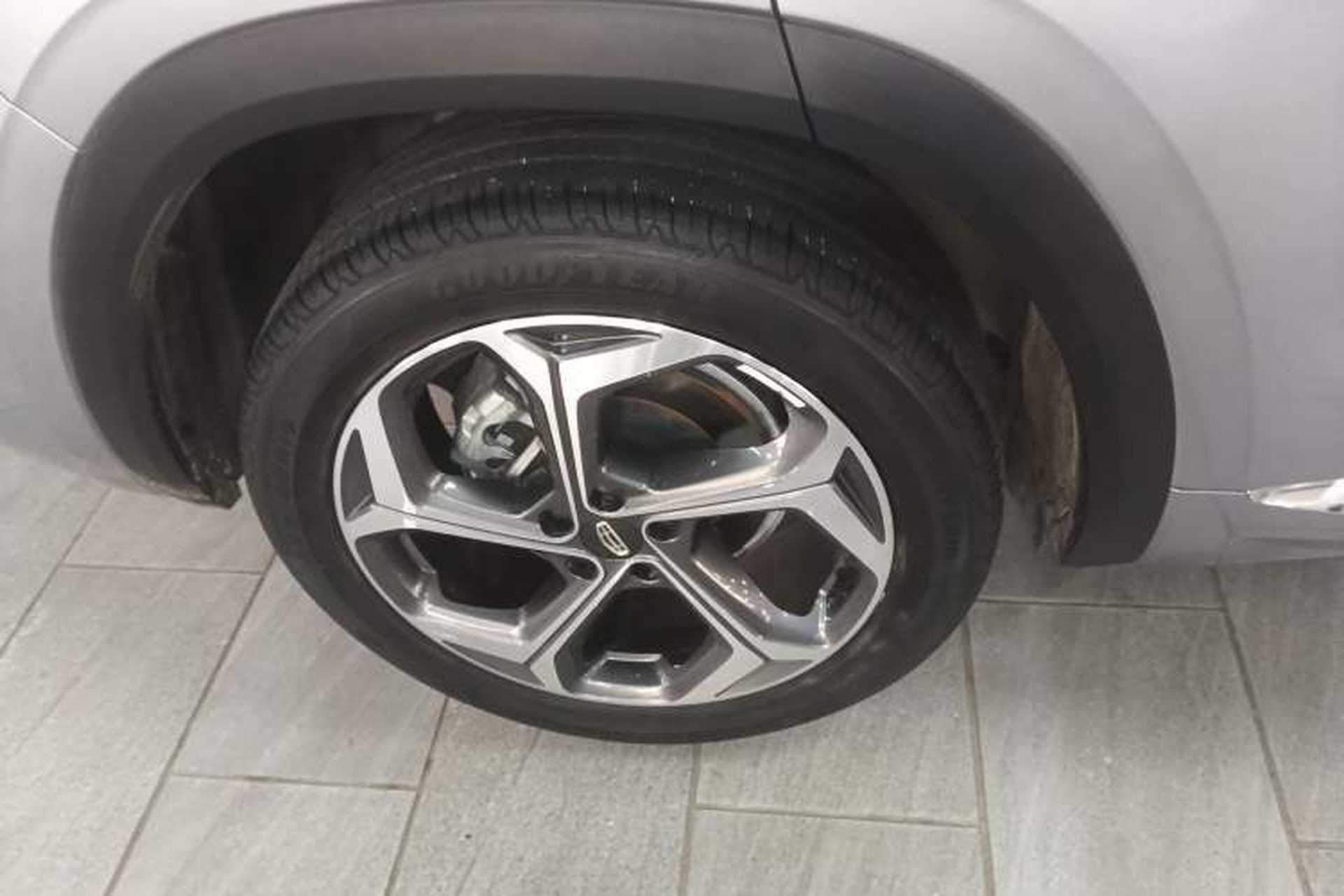 Used Geely Auto Monjaro L 2021 2.0TD DCT EVO Two-Wheel Drive Prestige Version Right Rear Wheel Hub