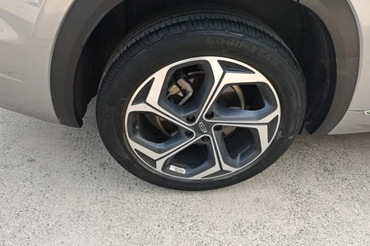 Used Geely Auto Monjaro L 2021 2.0TD DCT EVO Two-Wheel Drive Prestige Version Right Rear Wheel Hub