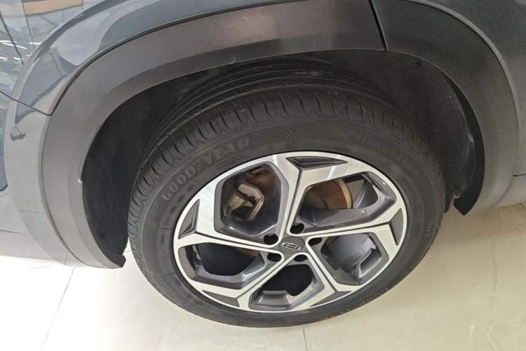 Used Geely Auto Monjaro L 2021 2.0TD High-Power Automatic All-Wheel Drive Luxury Version Right Rear Wheel Hub