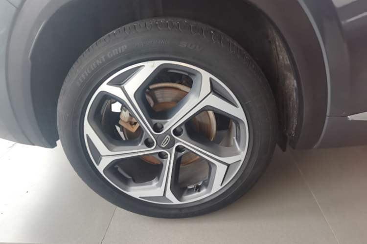 Used Geely Auto Monjaro L 2021 2.0TD DCT EVO Two-Wheel Drive Prestige Version Right Rear Wheel Hub