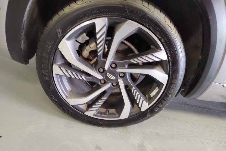 Used Geely Auto Monjaro L 2021 2.0TD DCT EVO Two-Wheel Drive Smart Luxury Version Right Rear Wheel Hub