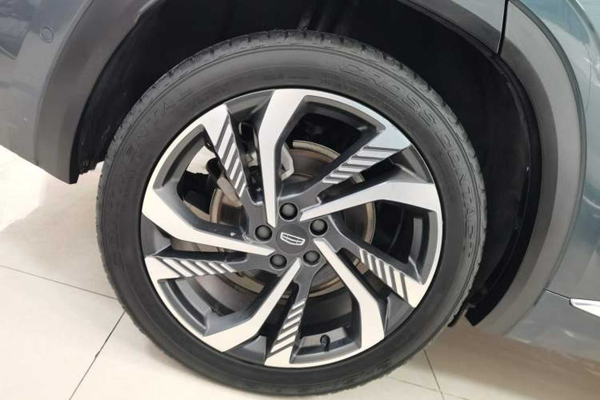 Used Geely Auto Monjaro L 2021 2.0TD DCT EVO Two-Wheel Drive Smart Luxury Version Right Rear Wheel Hub