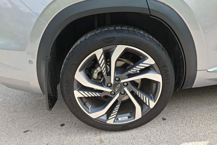 Used Geely Auto Monjaro L 2021 2.0TD DCT EVO Two-Wheel Drive Smart Luxury Version Right Rear Wheel Hub
