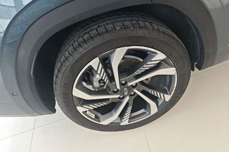 Used Geely Auto Monjaro L 2021 2.0TD DCT EVO Two-Wheel Drive Smart Luxury Version Right Rear Wheel Hub