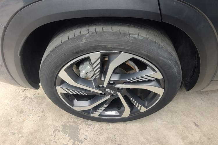 Used Geely Auto Monjaro L 2021 2.0TD DCT EVO Two-Wheel Drive Smart Luxury Version Right Rear Wheel Hub