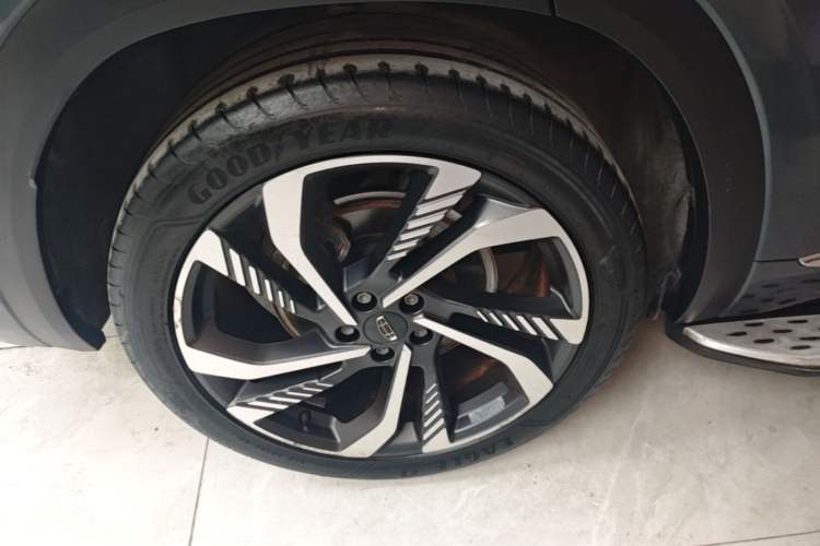 Used Geely Auto Monjaro L 2021 2.0TD DCT EVO Two-Wheel Drive Smart Luxury Version Right Rear Wheel Hub