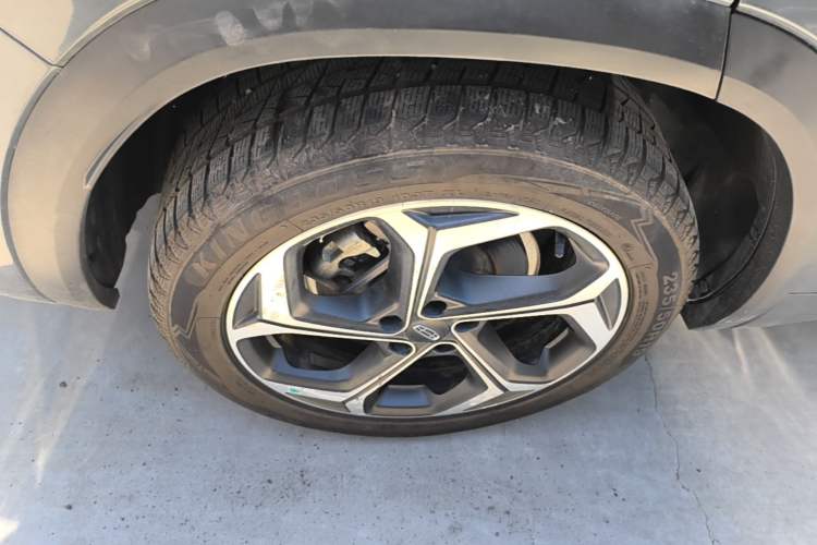 Used Geely Auto Monjaro L 2021 2.0TD DCT EVO Two-Wheel Drive Prestige Version Right Rear Wheel Hub